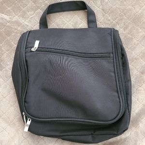 Hanging Toiletries Bag